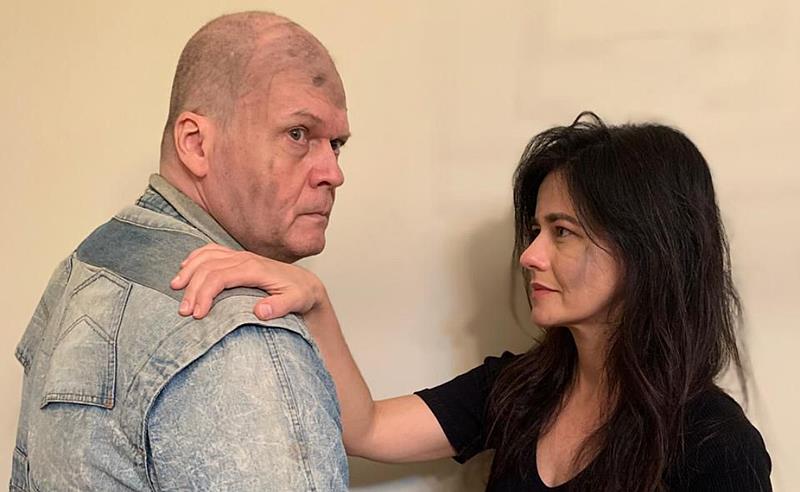 Marina Caldas estrela espetáculo “Vinte Animais Entraram No Trem” no Teatro Candido Mendes