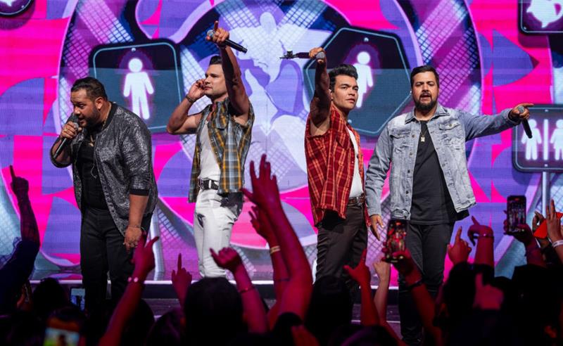 Thiago Brava e Israel Novas lançam os dois primeiros singles do projeto “Os Caras do Arrocha e a Turma de 2012”