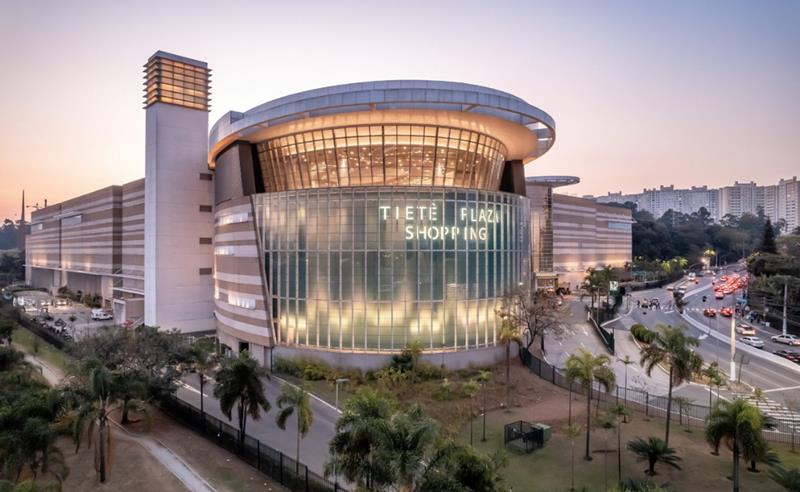 Catwalk Brasil estreia no Tietê Plaza Shopping com edição especial de Natal