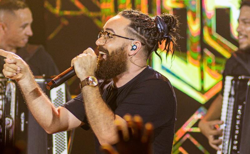 Jhonny Salvação celebra mais de 1 milhão de plays no Spotify e trajetória de impacto nacional