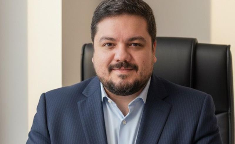 Vape, narguilé e cigarro em festas aumentam riscos respiratórios imediatos, alerta pneumologista Dr. Ernando