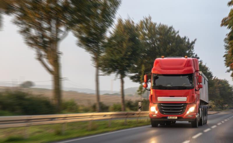 Oscilação do diesel pressiona custos e desafia previsibilidade no transporte de veículos