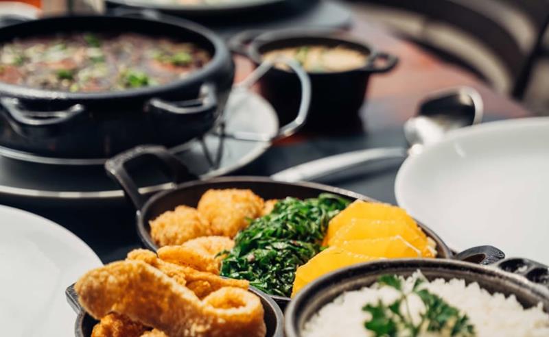 Feijoada de fé e tradição: Terra Brasilis celebra Dia de São Jorge com “Feijuca” especial