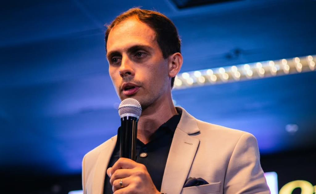 De endividado a referência nacional: a virada de Rafael Leite na negociação de dívidas