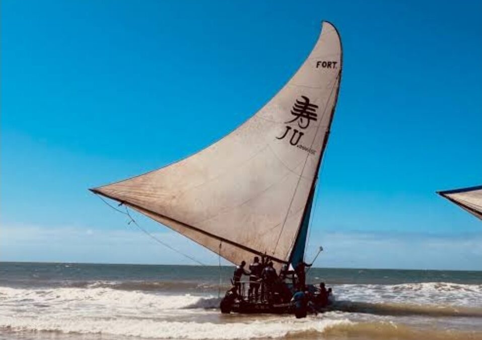 JU Omakase participa da III Regata de Jangadas do Iguape ao lado do pescador Banana
