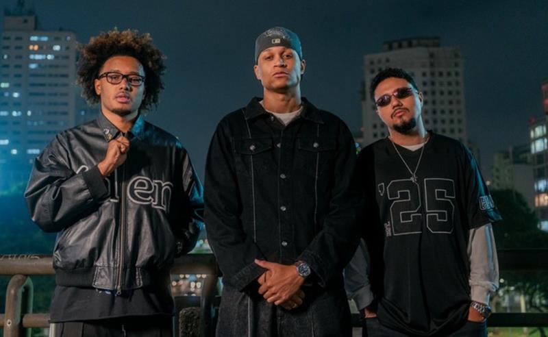 O cantor 2metro lança o EP “PAI (Próximo a Intimidade)” e o vídeo de “YEET”