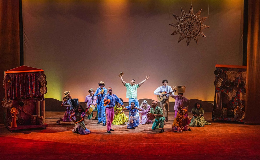 Fenômeno de público e crítica, “Sonho Encantado de Cordel – O Musical” retorna aos palcos em turnê nacional