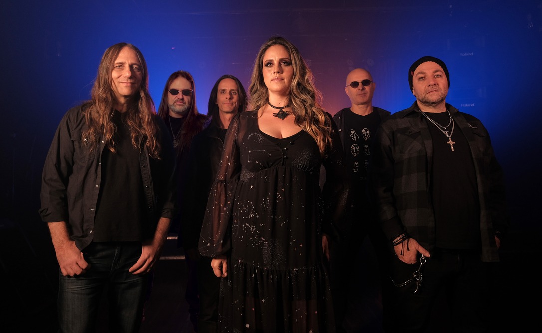 Twilight Aura lança segundo álbum em edição limitada de vinil